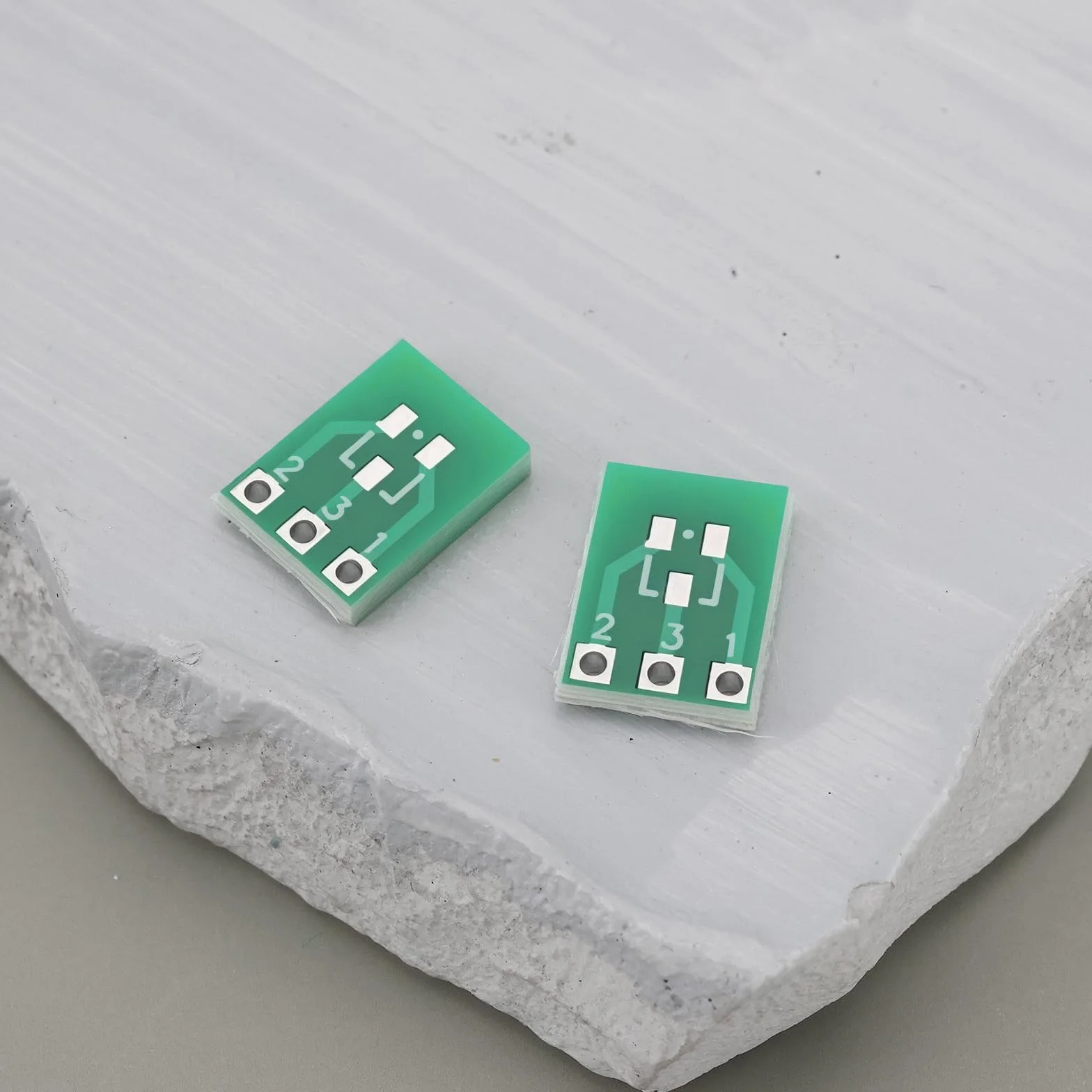 50 Pezzi SMD Bifacciale SOT23-3 SOT223 PCB Board Converter SOT23 A SIP3 2,54 Mm Adattatore 10x7,6 Mm Per Prodotti Elettronici